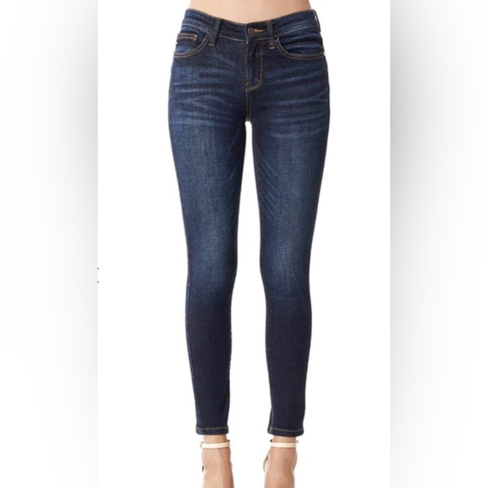 Judy Blue Los Angeles Skinny Fit Women's Blue Jeans